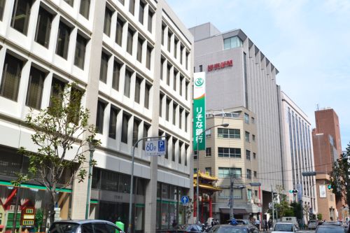 銀行　りそな銀行・西神戸支店（銀行）まで197m