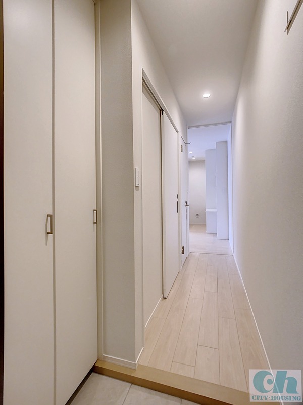 玄関　シューズボックス付の玄関！
