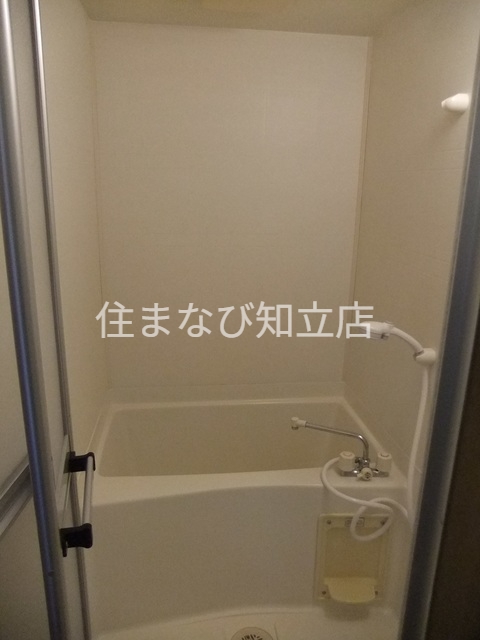 バス・シャワールーム　同型別部屋写真
