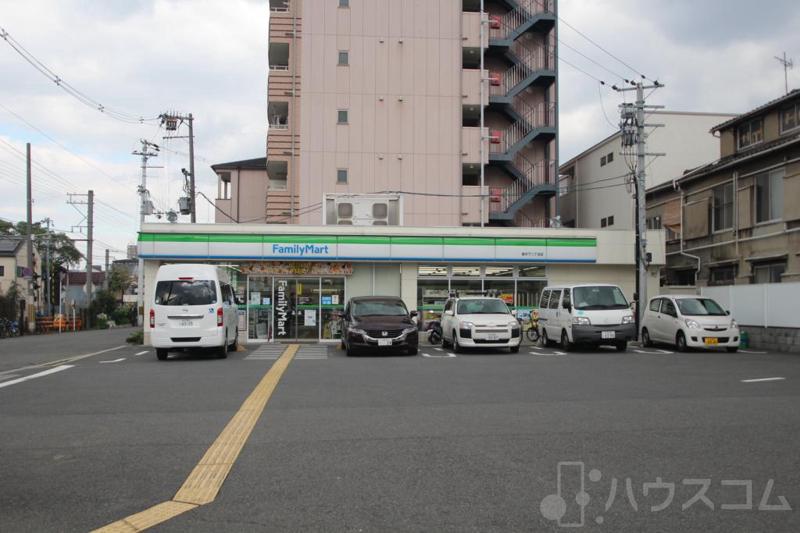 コンビニ　ファミリーマート岸里東二丁目店（コンビニ）まで291m