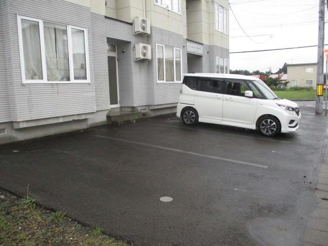 駐車場　駐車場