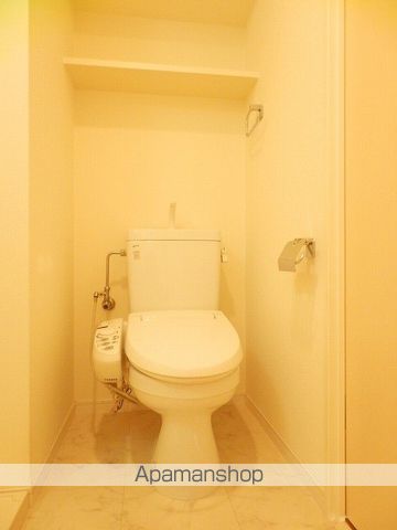 地下鉄箱崎線 呉服町駅 徒歩8分 15階建 築19年のトイレ写真