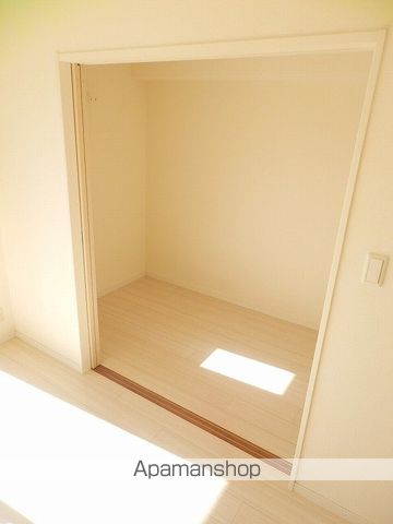 地下鉄箱崎線 呉服町駅 徒歩8分 15階建 築19年の内装写真