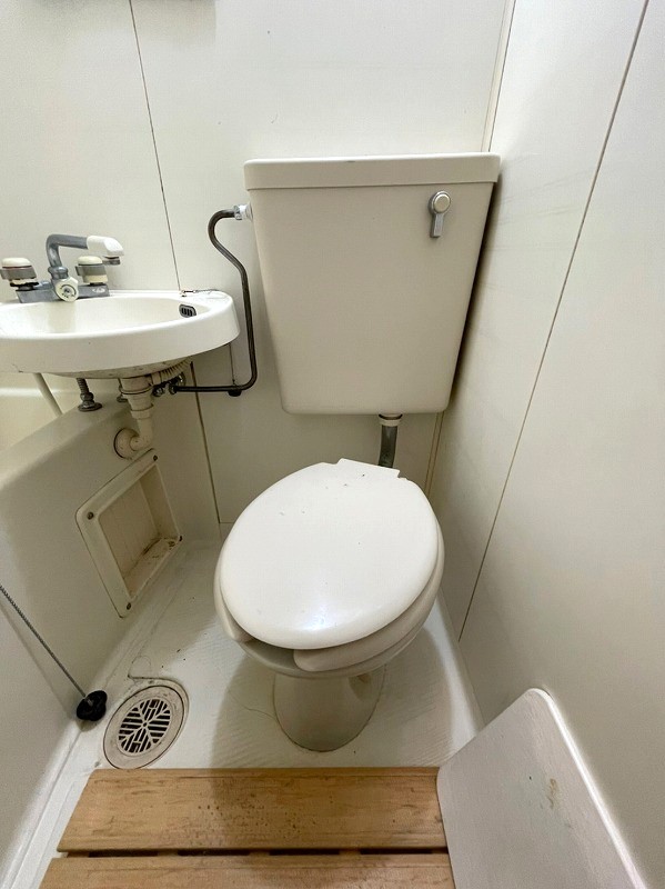 トイレ　別号室参考写真