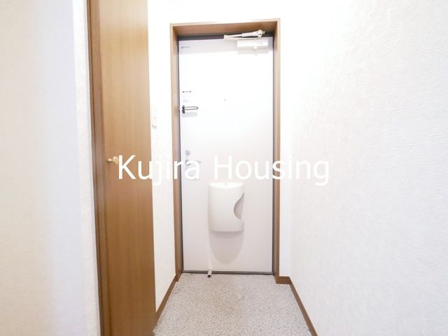 玄関　下駄箱完備の玄関です★