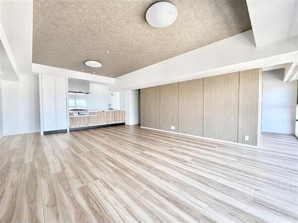 S-RESIDENCE千種belvia TOWERの居間写真