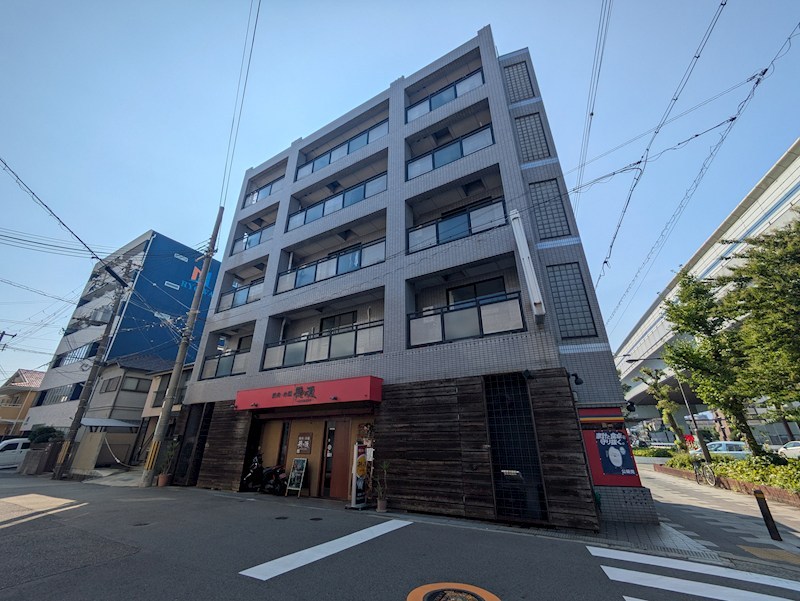 ベルフィーユNARUOの外観写真