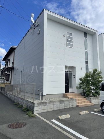 キャレブラン初生の外観写真