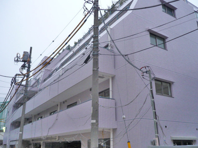 建物外観　閑静な住宅街
