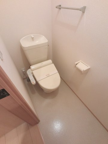 京成本線 京成佐倉駅 徒歩3分 2階建 築16年のトイレ写真