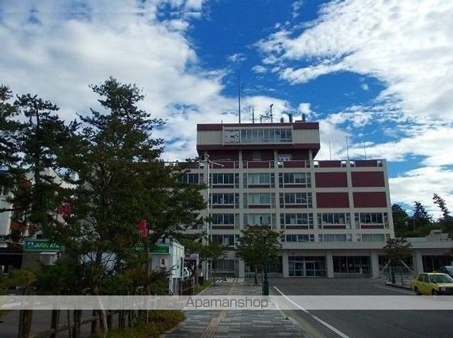 役所　由利本荘市役所（役所）まで1600m