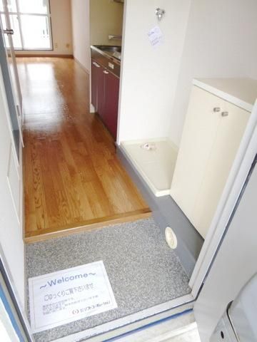 玄関　★お部屋探しは株式会社タウンハウジング東京まで★