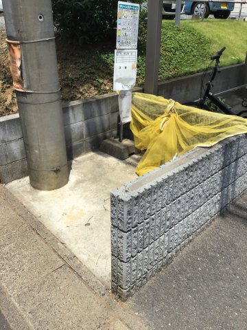 東武東上線 東松山駅 バス乗車時間：12分 最寄りバス停で下車 徒歩1分 2階建 築18年の外観写真
