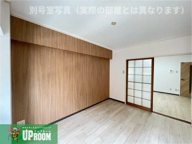 パークヒルズの居間写真