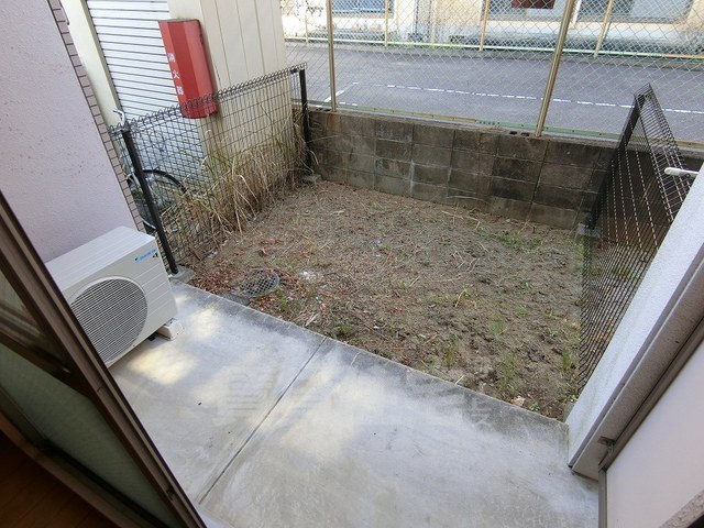 地下鉄東西線 小野駅 徒歩10分 3階建 築24年の内装写真