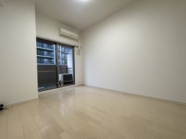 居室・リビング　同物件別部屋写真