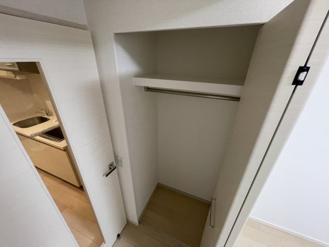 収納　同物件別部屋写真