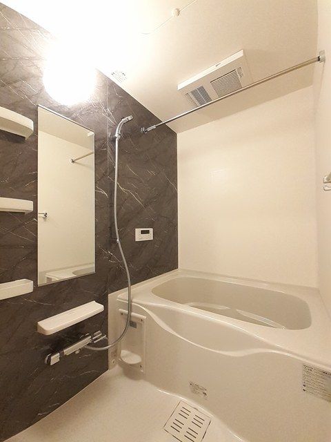 ＪＲ信越本線 宮内駅 徒歩62分 2階建 築8年の風呂写真