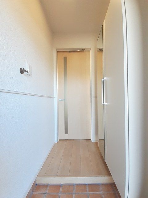ＪＲ信越本線 宮内駅 徒歩62分 2階建 築8年の玄関写真