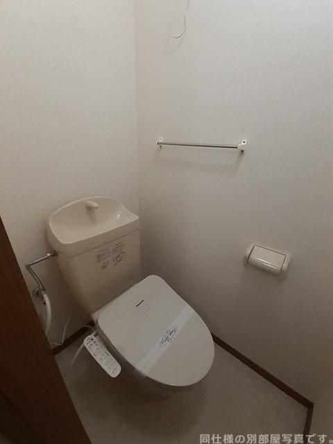 グローリアIのトイレ写真