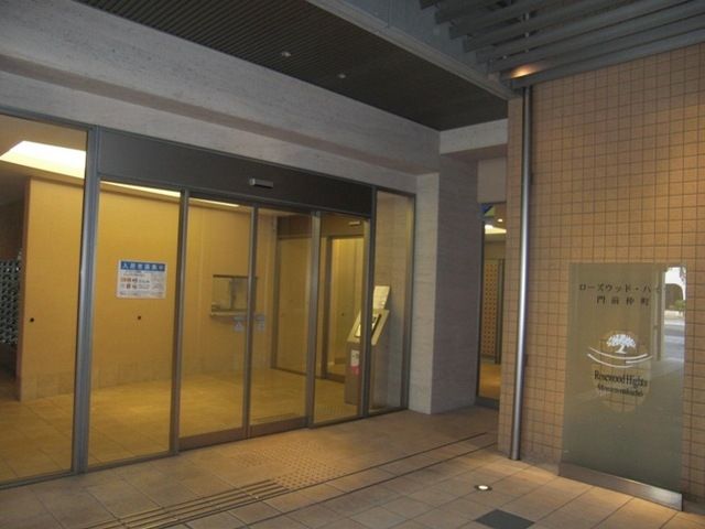 エントランス　エントランス