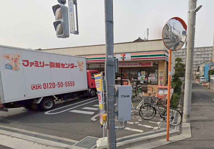 コンビニ　セブンイレブン 江戸川東葛西4丁目店（コンビニ）まで723m