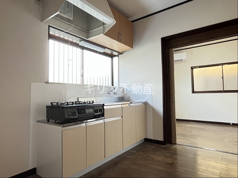 キッチン　同建会社同モデル