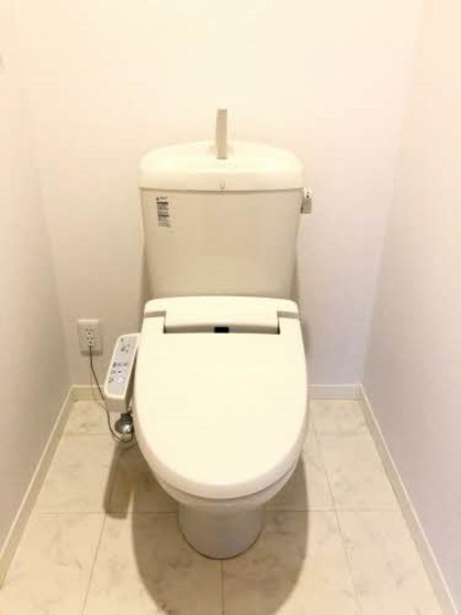 アンビエラ A棟のトイレ写真