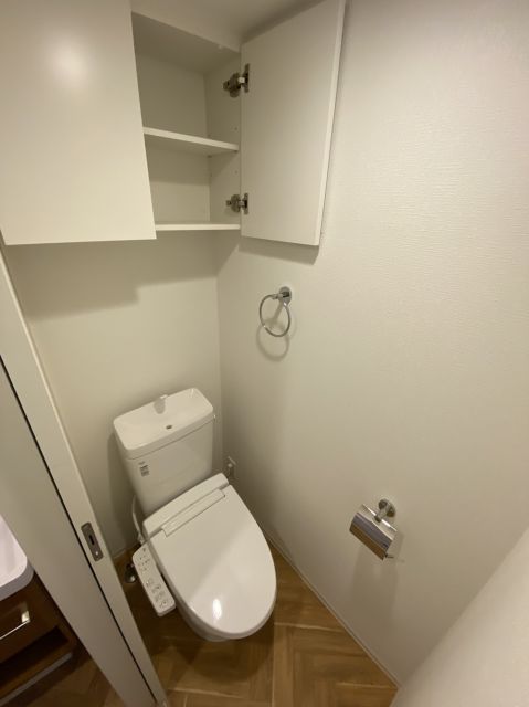 地下鉄谷町線 中崎町駅 徒歩4分 15階建 築4年のトイレ写真