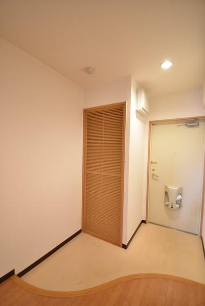 玄関　※同物件別室※