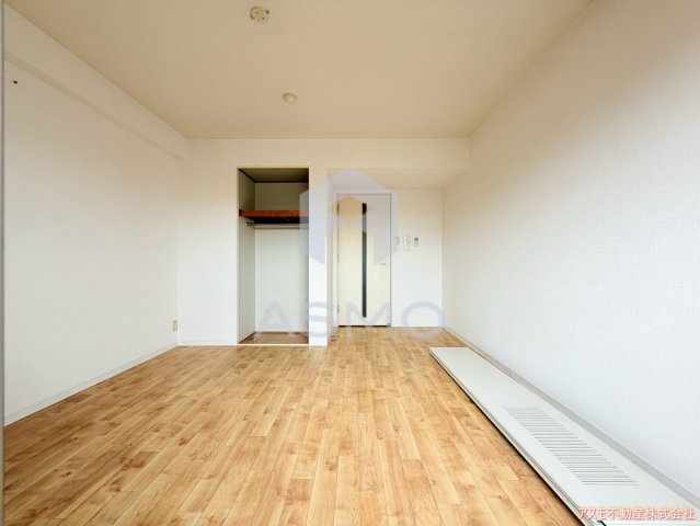 居室・リビング　同マンション別部屋　参考写真