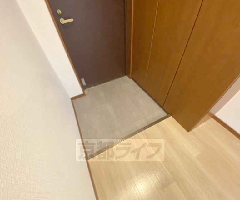 玄関　大きな段差がありません