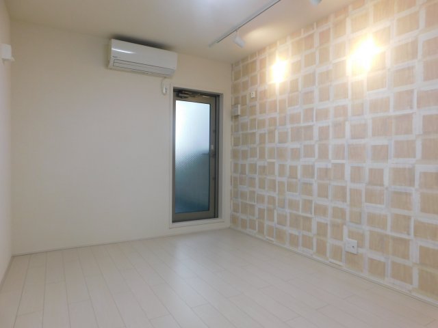 フジパレス垂水町V番館の居間写真