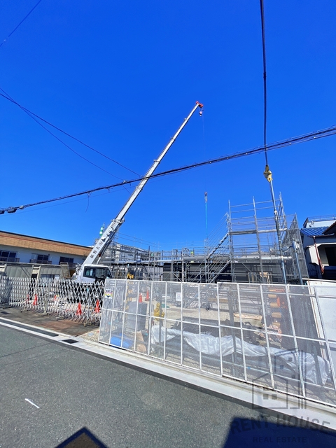 エントランス　外観（建設中）