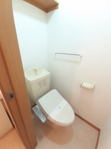 高松琴平電鉄琴平線 円座駅 徒歩5分 2階建 築24年のトイレ写真