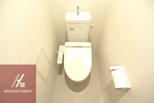 エスライズ新大阪フロントのトイレ写真