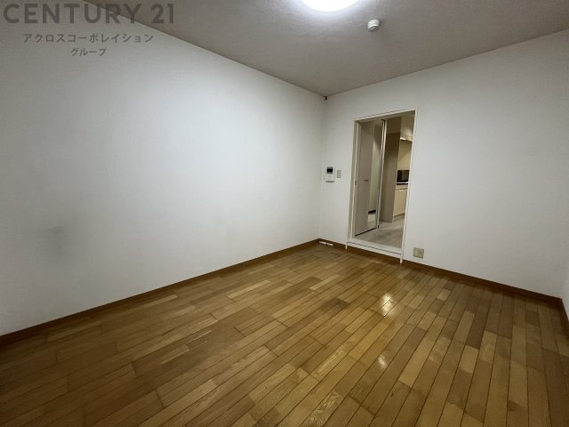 居室・リビング　エアコンつきで快適に過ごせます