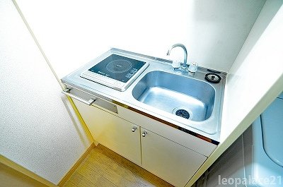 キッチン　備品や設備仕様は号室等により異なります現地をご確認ください。