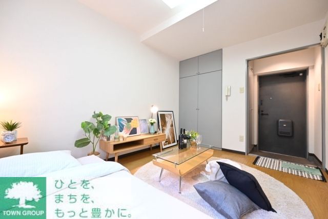 居室・リビング　家具・小物はイメージです。