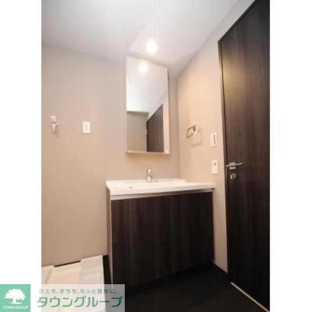 洗面設備　※写真は同タイプ住戸です。