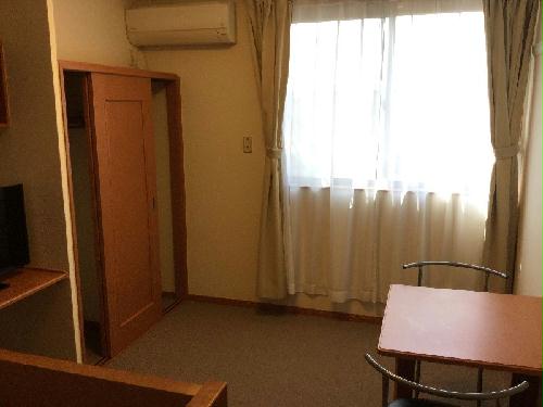 バルコニー　窓側