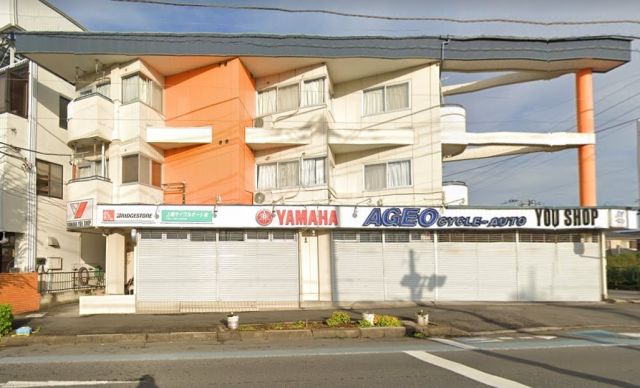 上尾市大字今泉のマンションの建物外観