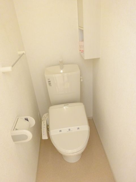 【長野市新諏訪のアパートのトイレ】