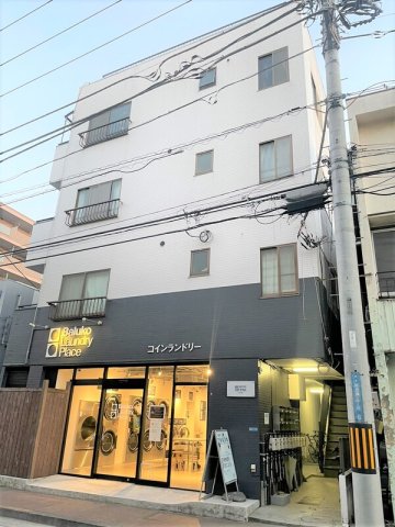 川崎市幸区南加瀬のマンションの建物外観