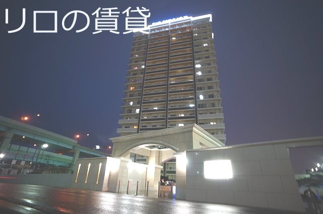 【福岡市博多区千代のマンションの建物外観】