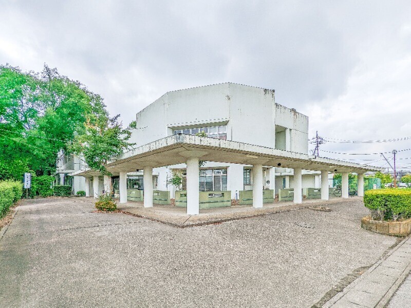 【太田市新田上江田町のアパートの図書館】