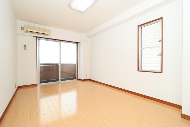 居室・リビング　図面と現状に相違がある場合には現状を優先