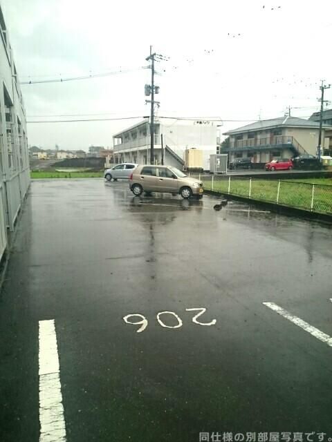 【合志市須屋のアパートの駐車場】