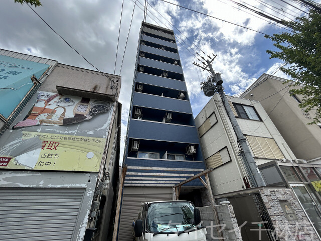 大阪市都島区高倉町のマンションの建物外観