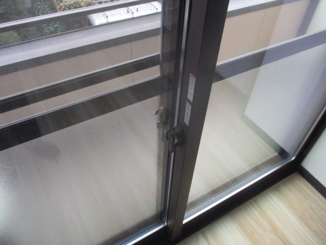その他設備　居室窓は防寒性能の高い2重窓になってます♪